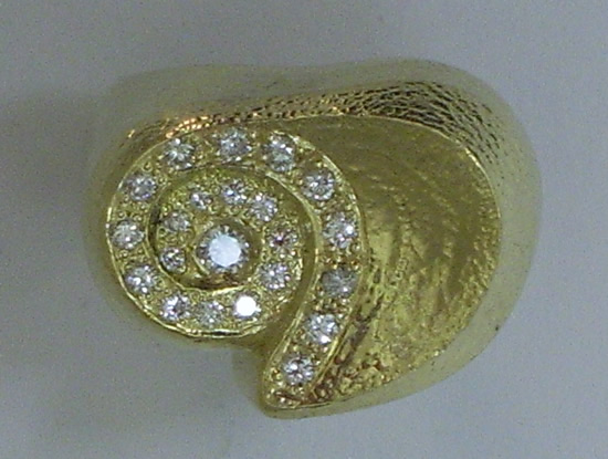 22K Gold & Diamond Ring