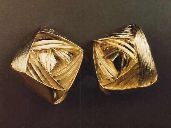 gold square earrings