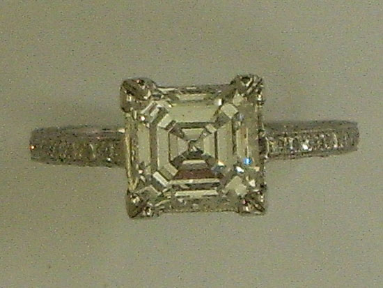 Beautiful Engagement Ring With Fladers Cut Brilliant Diamond